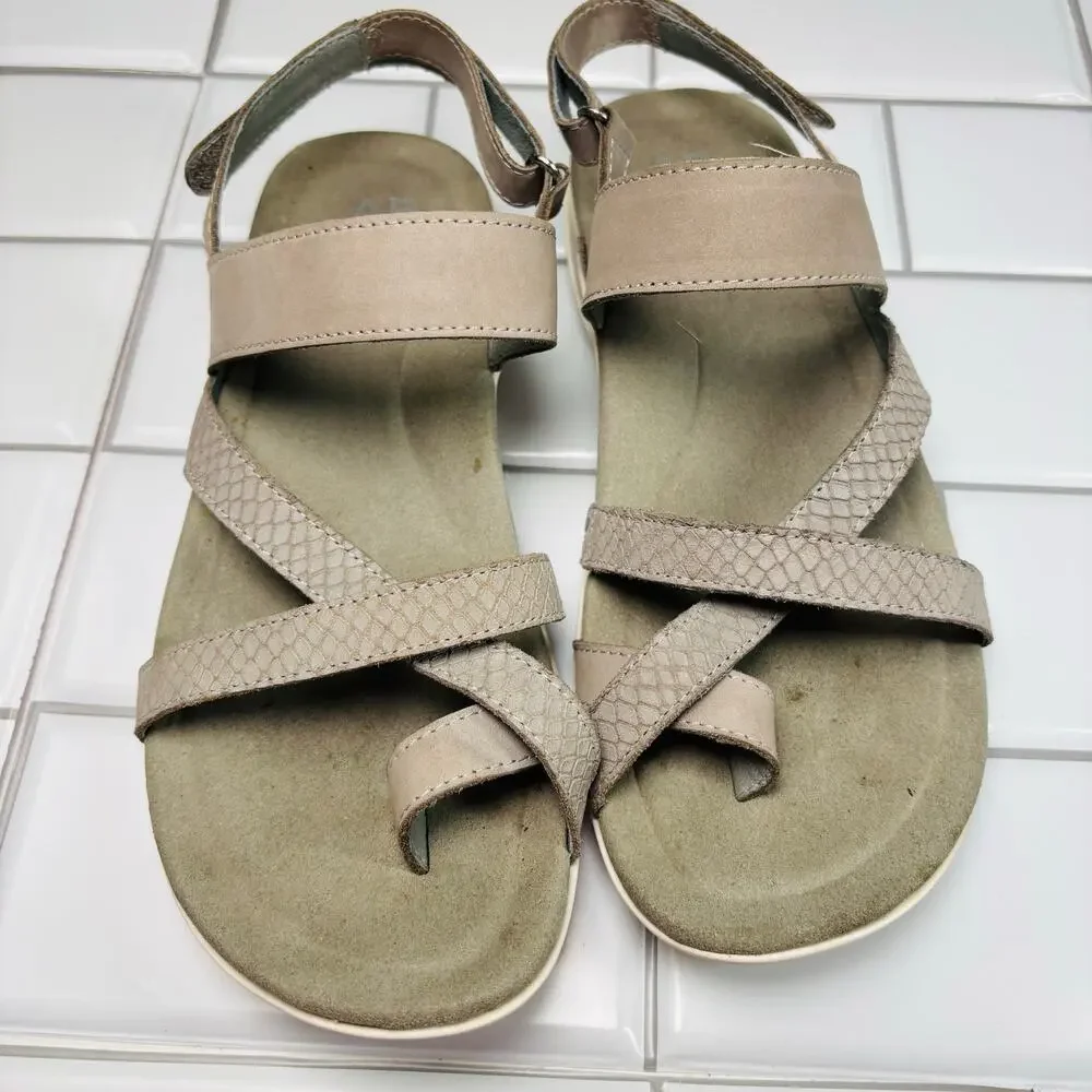 Abeo Barnett,‎ Grey Nubuck Embossed Reptile Leather-Upper Sandal-7.5N